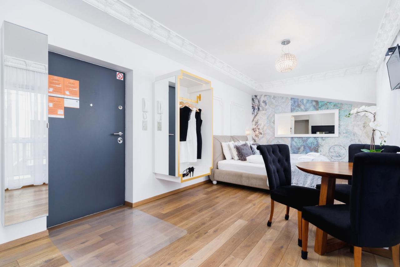 Modern Studio Wegierska Cracow By Noclegi Renters Krakow Ngoại thất bức ảnh